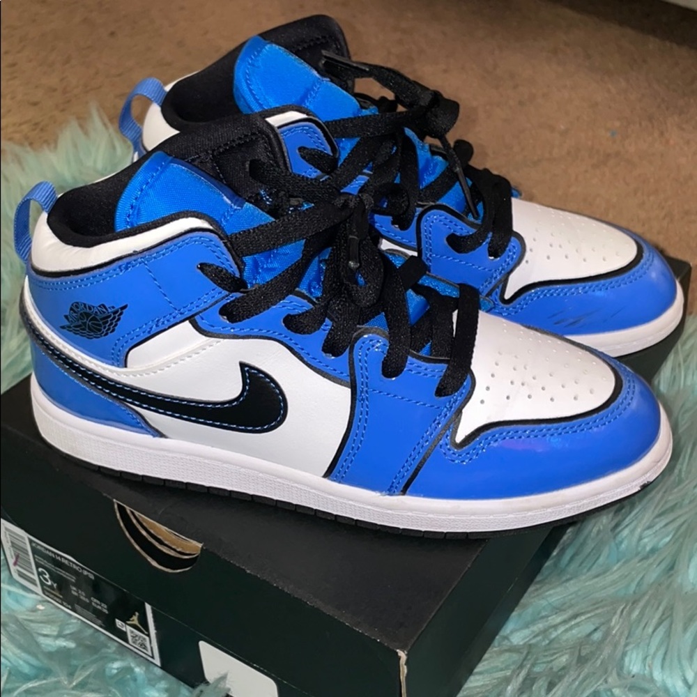 Jordan 1 Mid